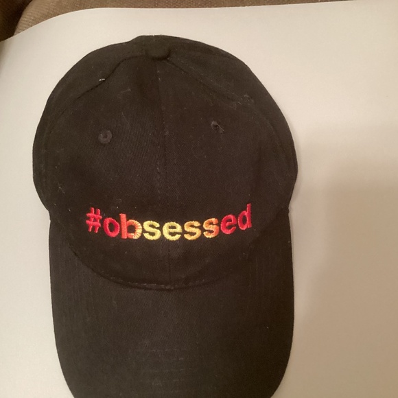 # Obsessed cap (OS) - Picture 2 of 6